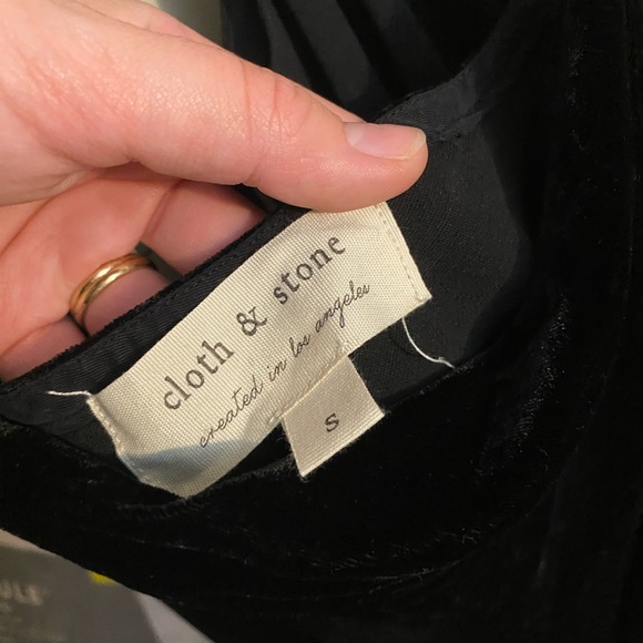 Cloth and Stone Velvet Dress - Picture 4 of 4